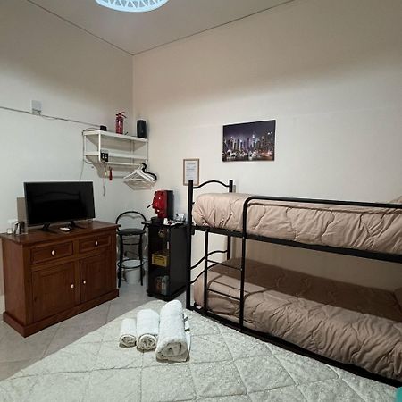 Lc Dreams Apartment เนเปิลส์ ภายนอก รูปภาพ